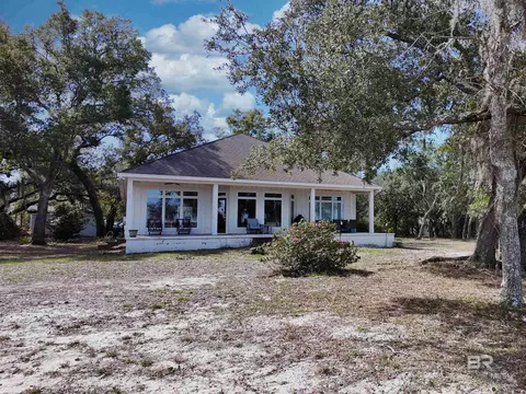 28675 Sampson Ave, Orange Beach, AL 36561