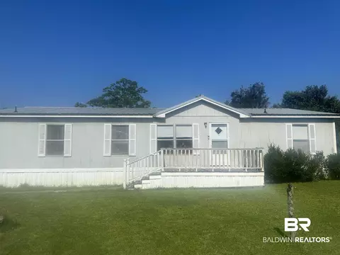151 Blue Jay Ln, Robertsdale, AL 36567