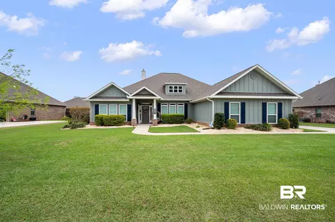 744 Winesap Dr, Fairhope, AL 36532