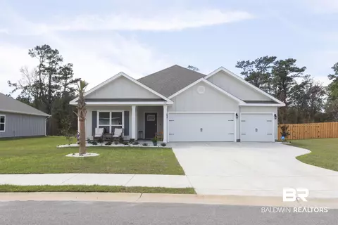 570 Shepard St, Gulf Shores, AL 36542