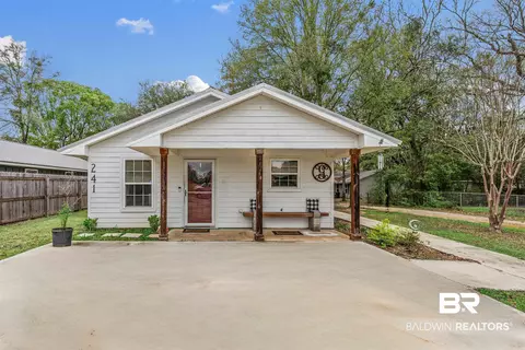 241 Spring Run Dr, Fairhope, AL 36532