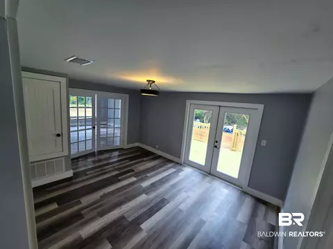 875 Wilkins Rd, Mobile, AL 36618 photo 8