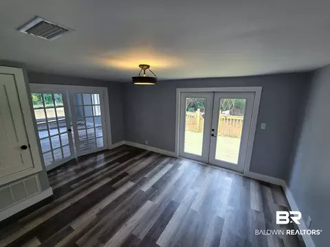 875 Wilkins Rd, Mobile, AL 36618 photo 7