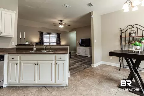 8960 N Spring Grv, Mobile, AL 36695 photo 10
