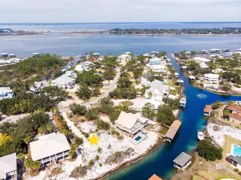 32658 Sandpiper Dr, Orange Beach, AL 36561