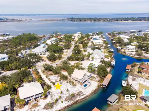 32658 Sandpiper Dr, Orange Beach, AL 36561