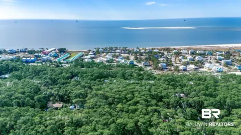 601 General Page Pl, Dauphin Island, AL 36528