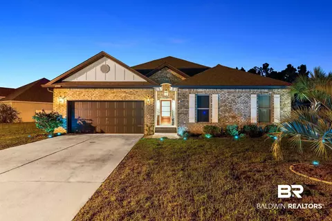 2206 Hogan Dr, Gulf Shores, AL 36542