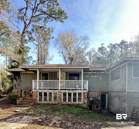 16630 Ferry Rd, Fairhope, AL 36532