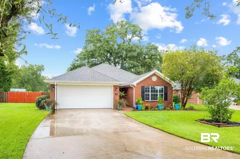 8251 Edgewood Dr, Daphne, AL 36526