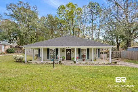 2933 W Gaslight Ln, Mobile, AL 36695