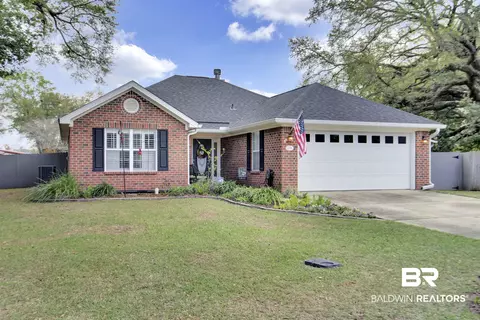 134 Cluster Oaks Ct, Foley, AL 36535