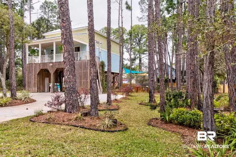 410 Conde Ave, Dauphin Island, AL 36528