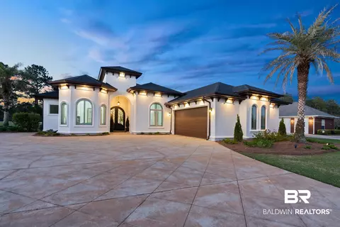 370 Cypress Lake Dr, Gulf Shores, AL 36542