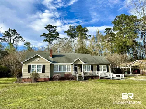 204 W Montesano Dr, Evergreen, AL 36401