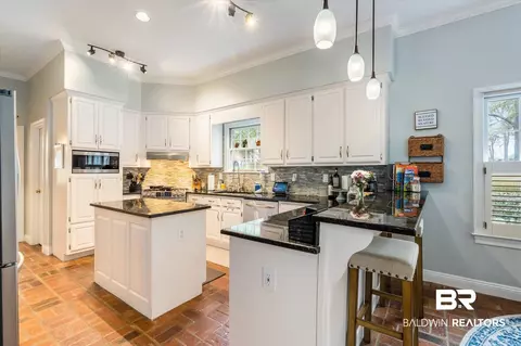 2850 Post Oak Cir, Mobile, AL 36693 photo 2