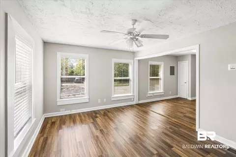 551 Shady Oak Dr, Mobile, AL 36608 photo 5