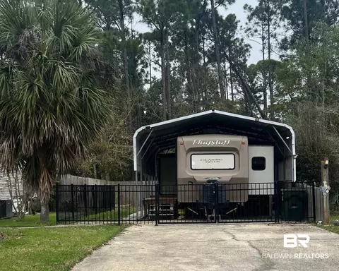 190 Defuniak Loop, Lillian, AL 36549