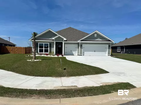 558 Shepard St, Gulf Shores, AL 36542