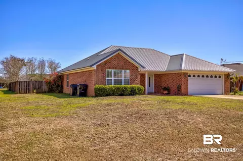 23540 Harvest Creek Dr, Robertsdale, AL 36567