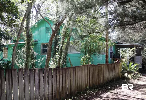 24880 Murphy Ln, Elberta, AL 36530
