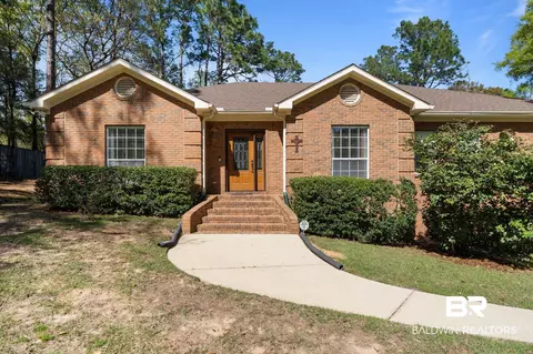 171 Country Club Dr, Daphne, AL 36526
