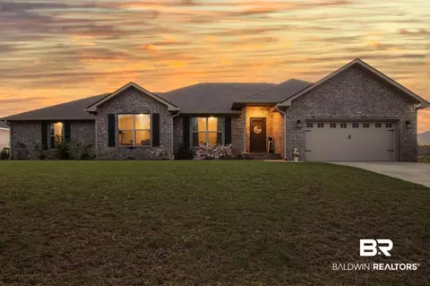 22765 Ridgewood Dr, Robertsdale, AL 36567