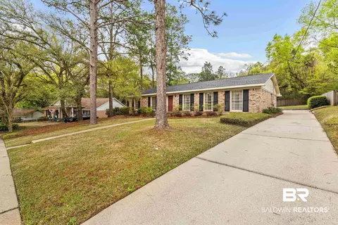 6155 Challen Cir S, Mobile, AL 36608 photo 2