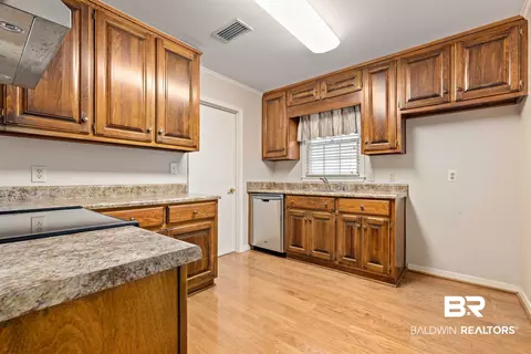 6155 Challen Cir S, Mobile, AL 36608 photo 6