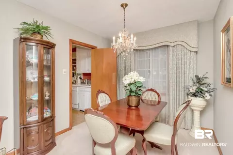 3856 Mountain Dr, Mobile, AL 36693 photo 5