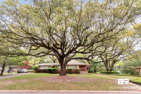 3856 Mountain Dr, Mobile, AL 36693 photo 2