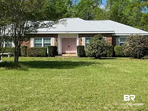 1110 Sneed Dr, Atmore, AL 36502