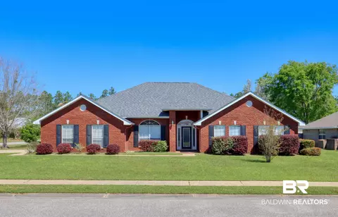 315 Manchester Ln, Foley, AL 36535