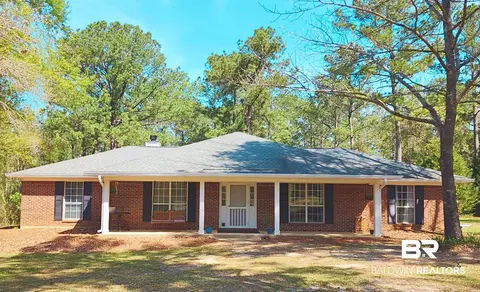 8843 Dixon Rd, Bay Minette, AL 36507