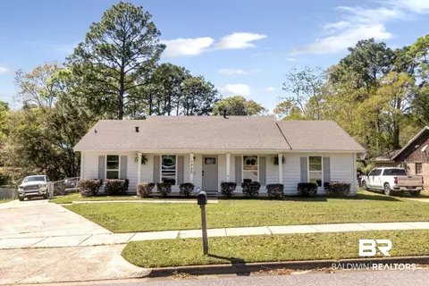 1720 Green Field Ct, Mobile, AL 36609