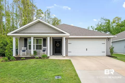 24668 Alamitos Trace Dr, Daphne, AL 36526