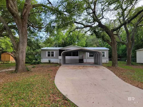 32150 Jessup Ln, Lillian, AL 36549