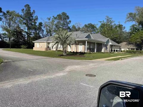 201 Savannah Cir, Foley, AL 36535