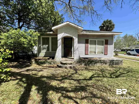 571 Glenwood St, Mobile, AL 36606