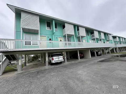 113 W 6th Ave #1, Gulf Shores, AL 36542