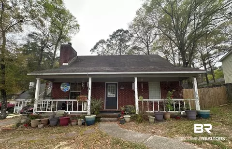 114 Greenwood Dr, Daphne, AL 36526