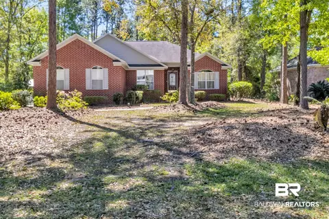 517 W Canal Dr, Gulf Shores, AL 36542