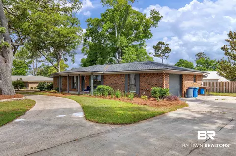 26881 2nd St, Orange Beach, AL 36561