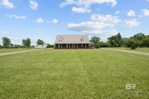 28660 Rose Run Rd, Robertsdale, AL 36567
