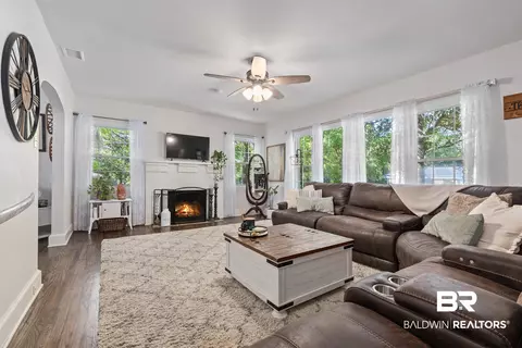 307 Gaines Ave, Mobile, AL 36609 photo 4