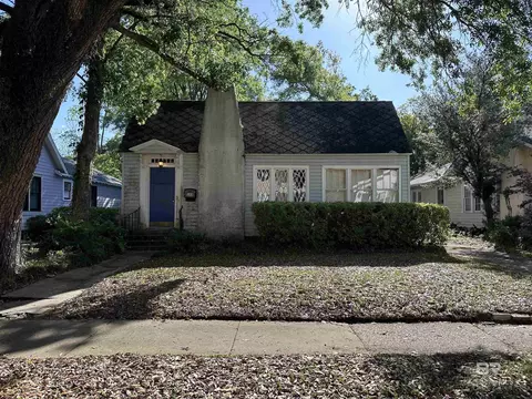 110 Florence Pl, Mobile, AL 36607