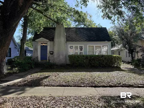 110 Florence Pl, Mobile, AL 36607
