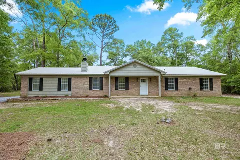 19782 Gunnison Rd, Fairhope, AL 36532