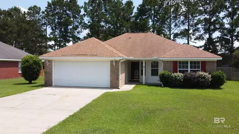 422 Meadow Ln, Foley, AL 36535