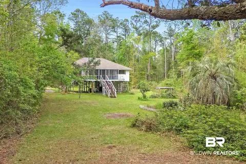 10946 Pecan Dr, Fairhope, AL 36532